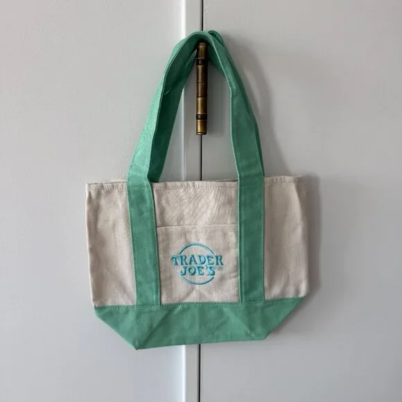 Trader Joe's Spring Mini Tote NWT Teal Green Pastel - Picture 3 of 4